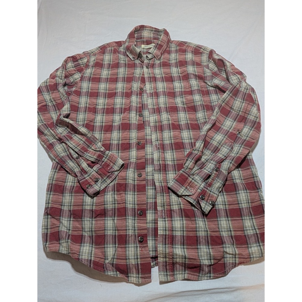 St. Johns Bay Mens Red Plaid Long Sleeve Button Down Cotton Shirt Small FM47Y102